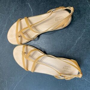 CROCS | Isabella Gladiator | Sz 9 Women’s | Gold